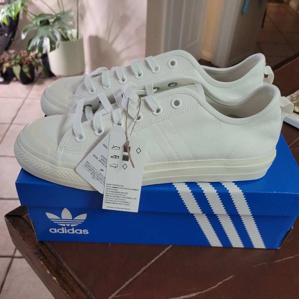 Nwt Adidas Sz 10 - Picture 2 of 6